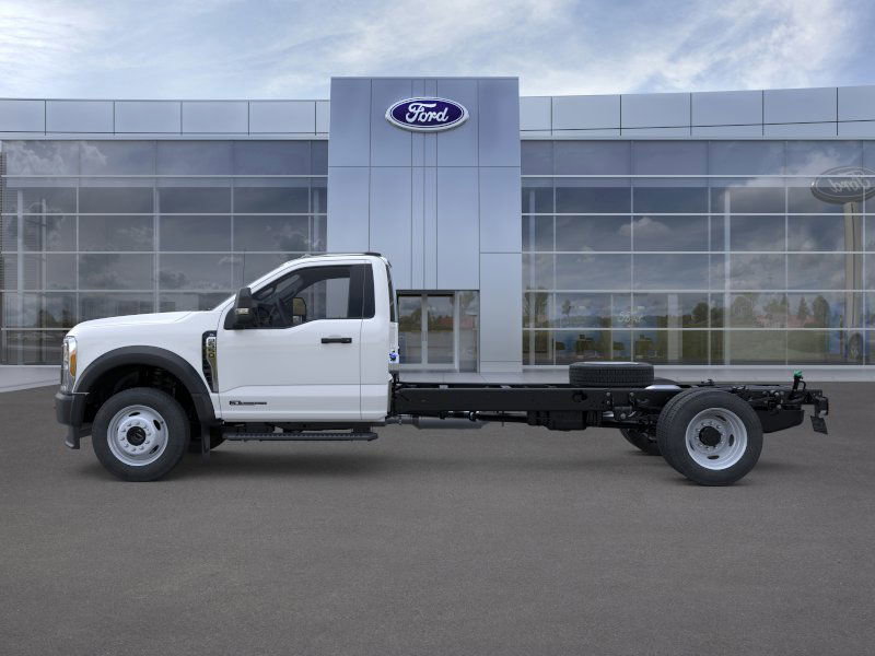 New 2026 Ford F550 image 3