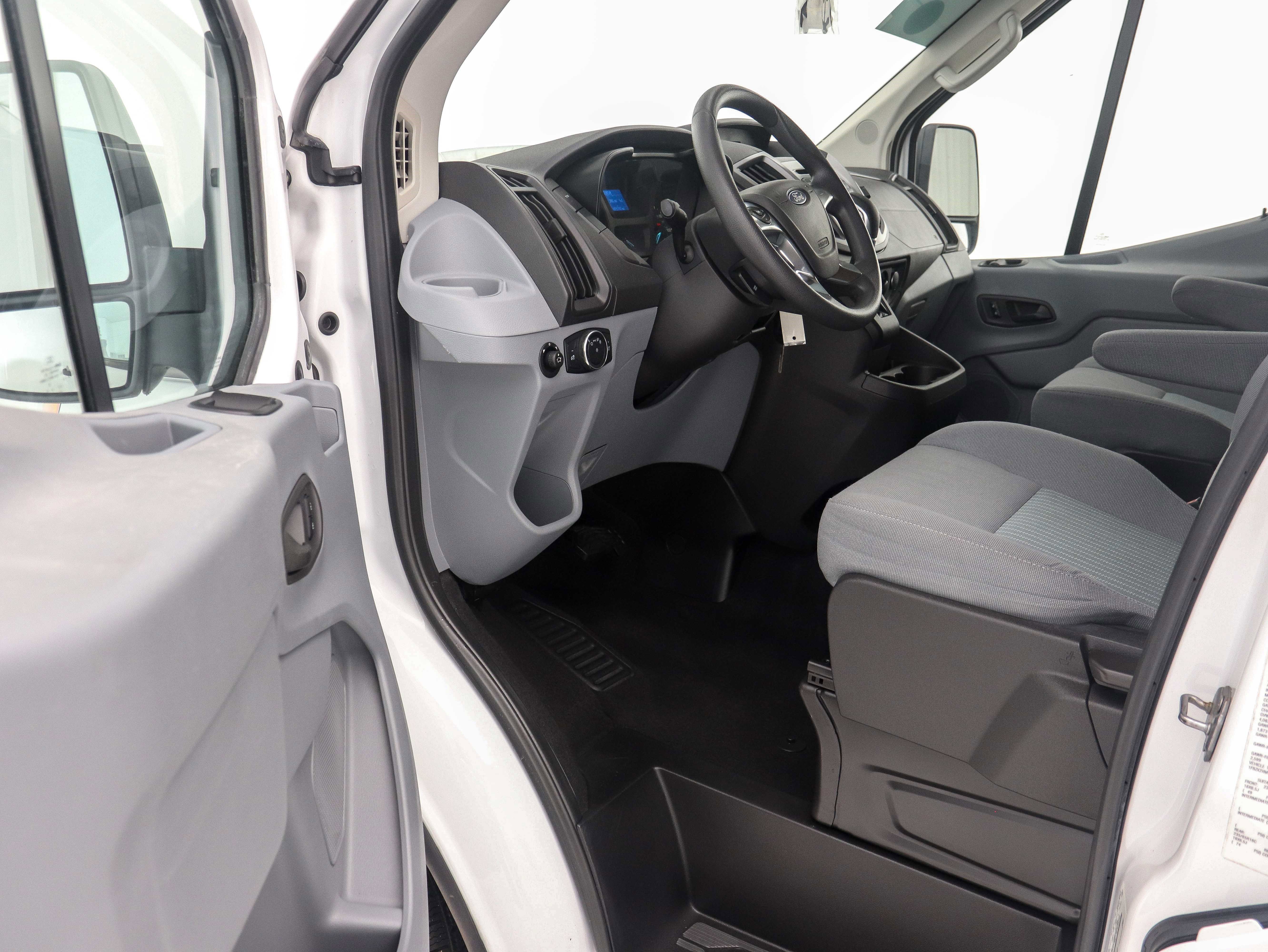 Used 2016 Ford Transit 350 XLT image 19