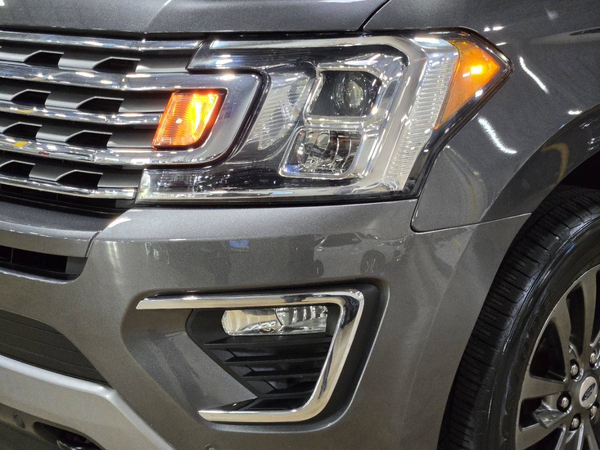 Used 2021 Ford Expedition Limited AWD/4WD image 16