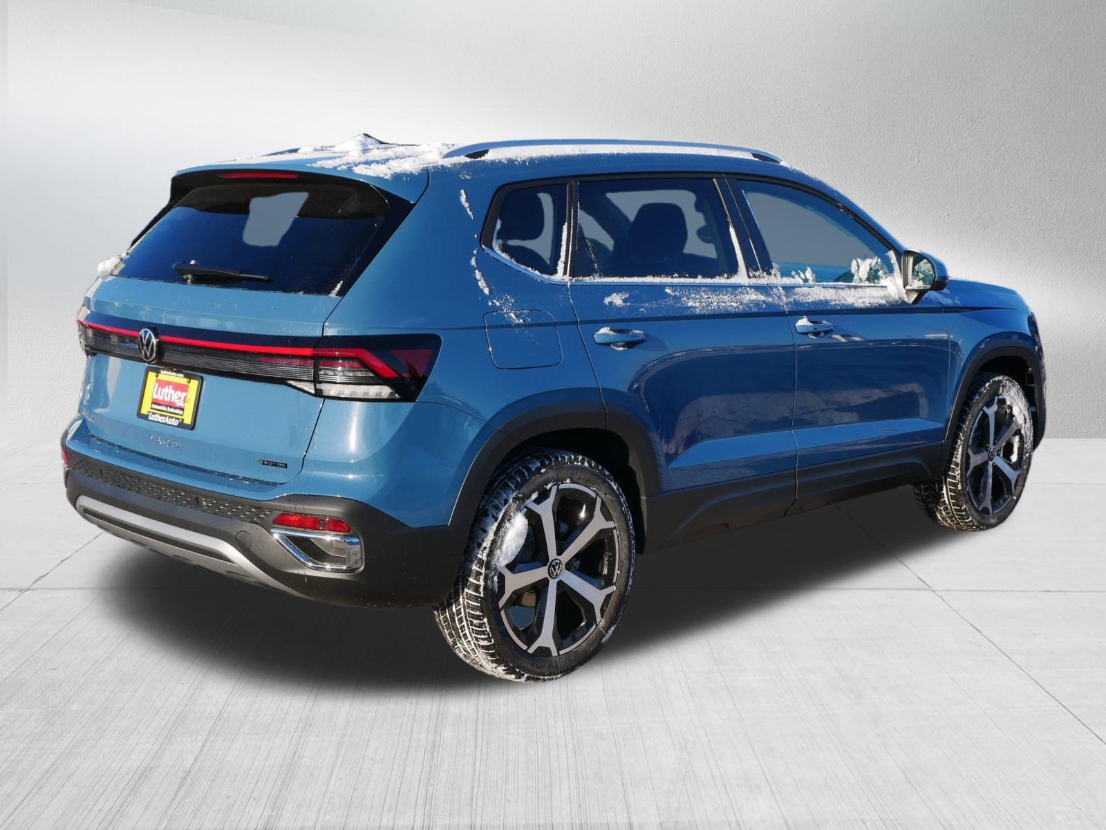 New 2026 Volkswagen Taos SEL image 3