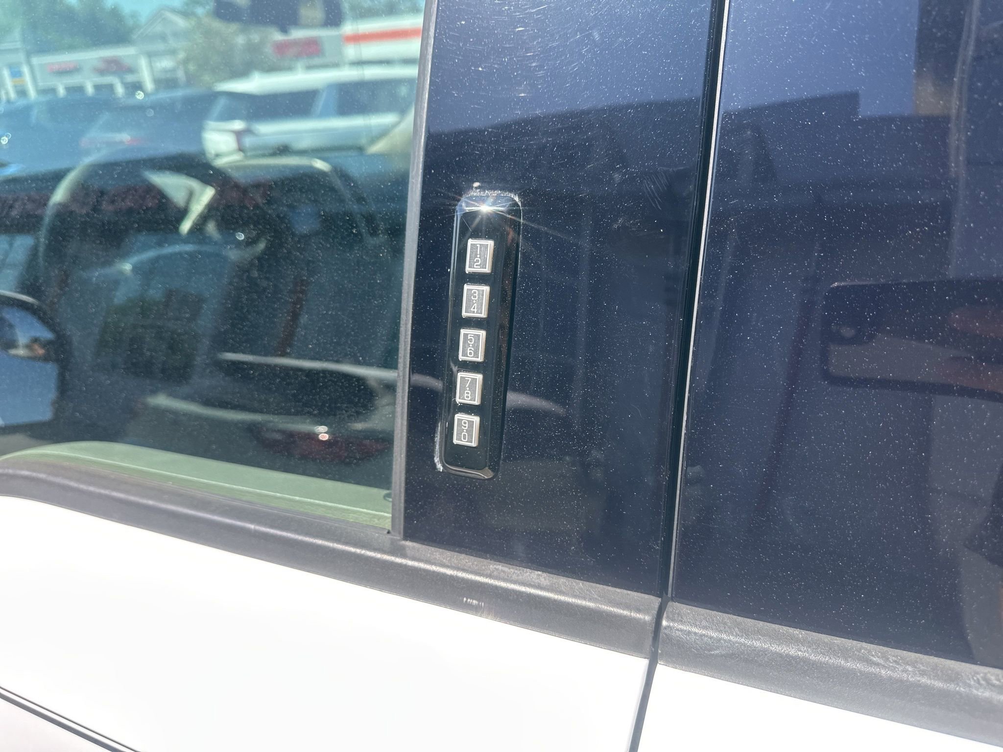 Used 2018 Ford F150 XLT AWD/4WD image 18