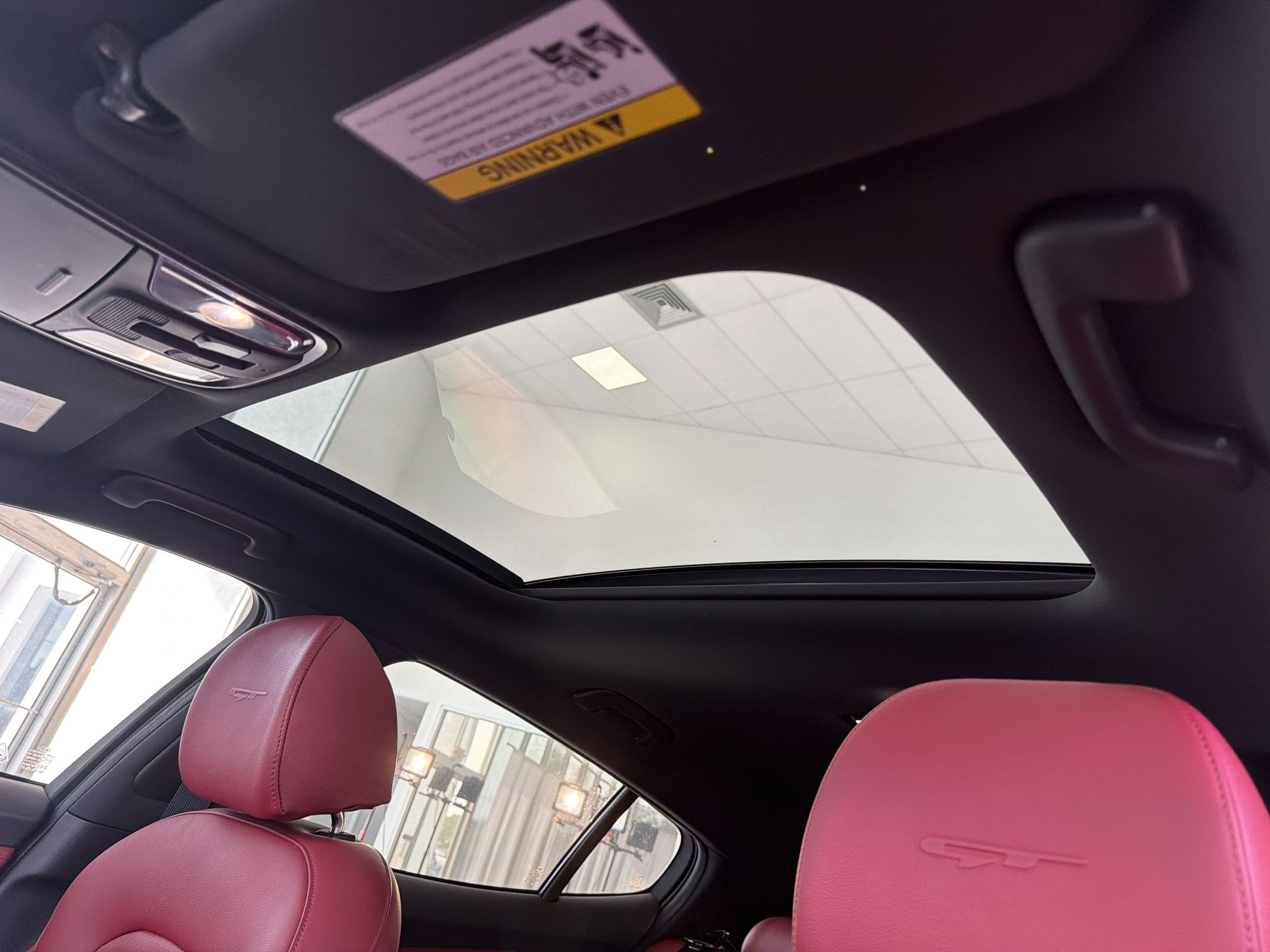 Used 2020 Kia Stinger GT1 RWD image 26