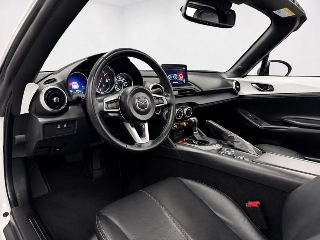 Used 2020 MAZDA MX-5 Miata RF Grand Touring RWD image 14