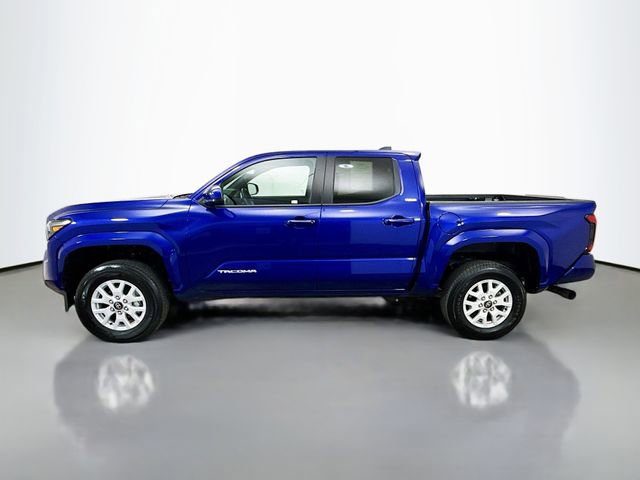 Used 2025 Toyota Tacoma SR5 AWD/4WD image 4