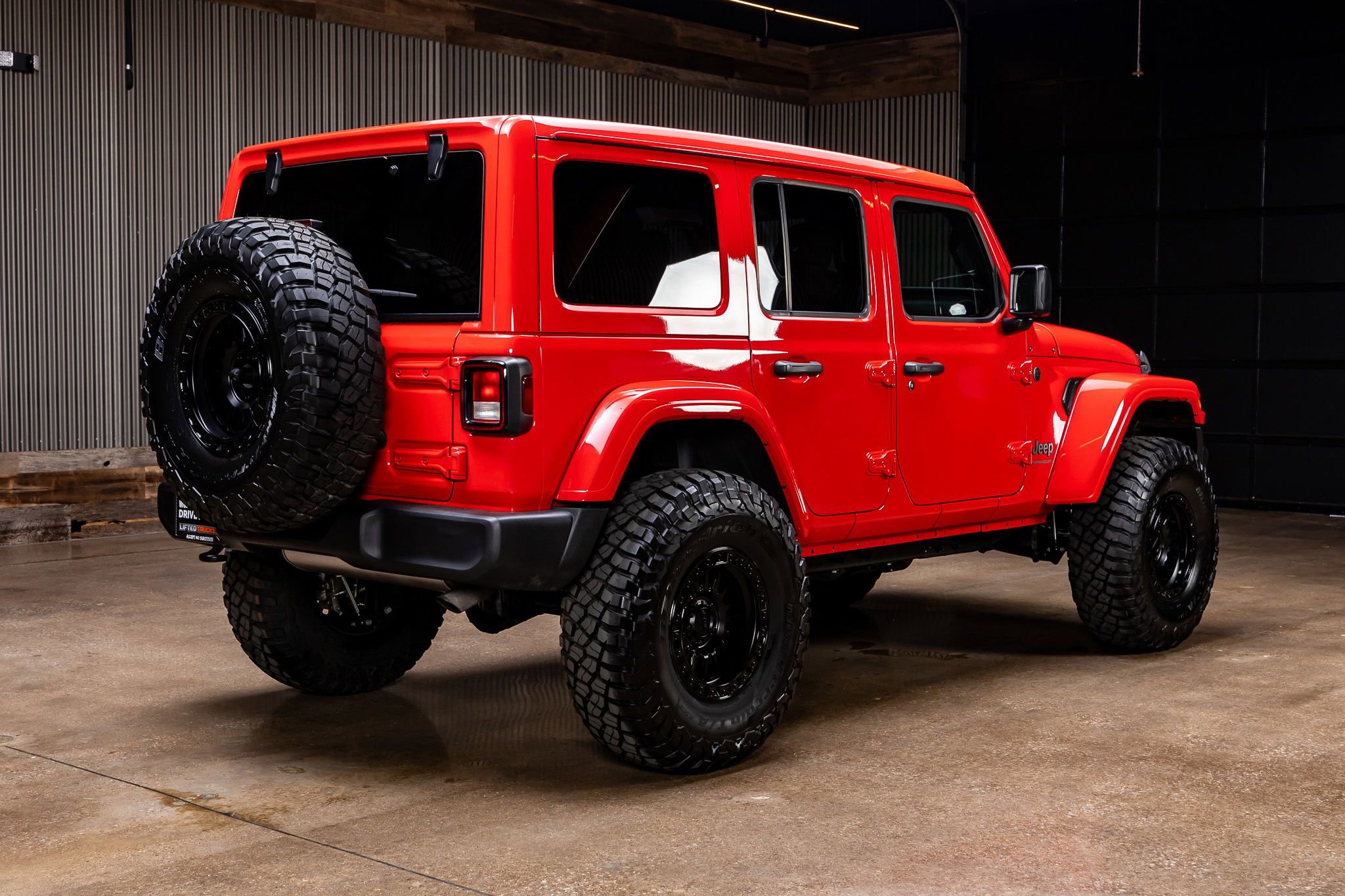 Used 2025 Jeep Wrangler Sport S image 10