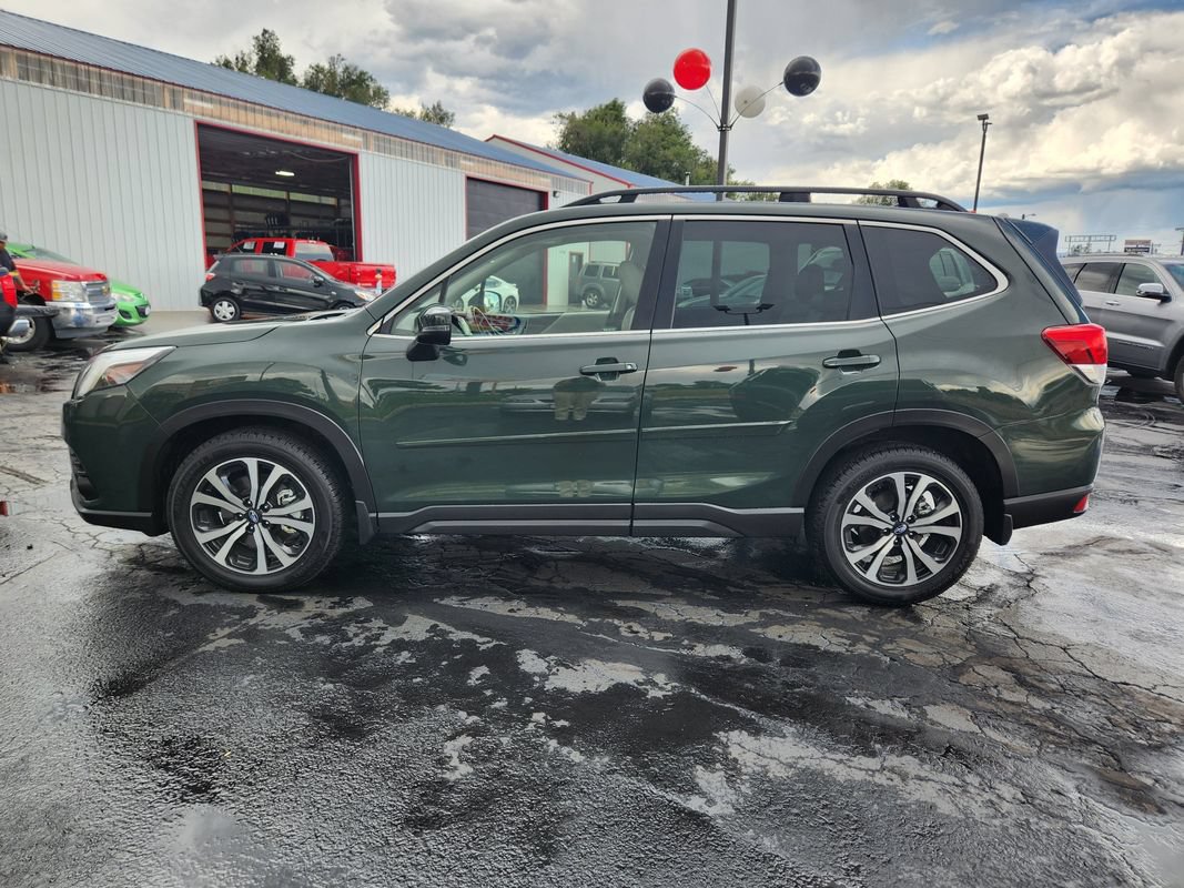 Used 2022 Subaru Forester Limited AWD/4WD image 8
