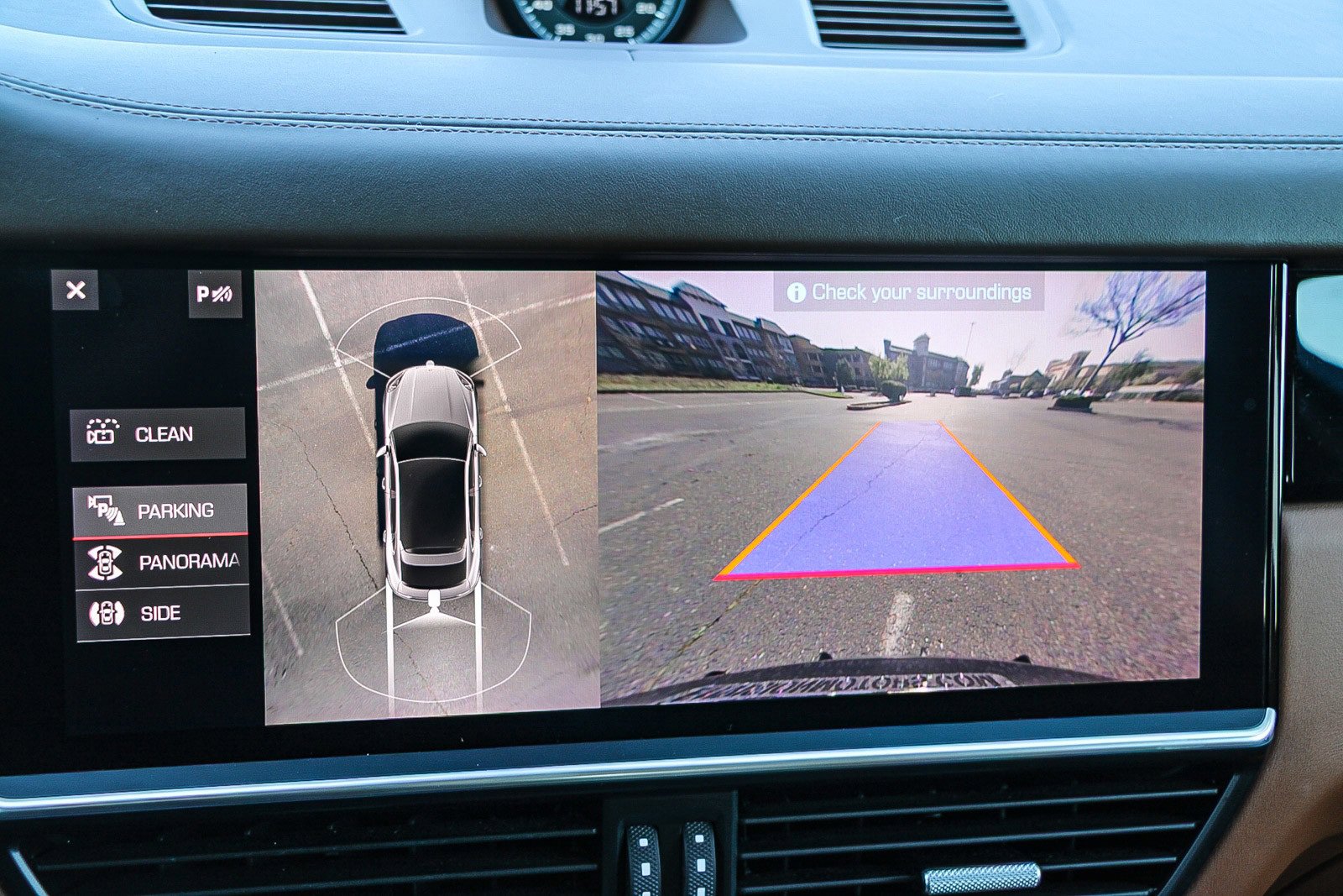 Used 2021 Porsche Cayenne GTS image 23