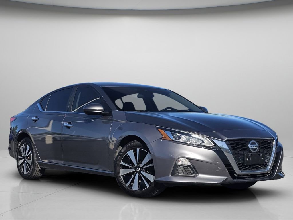Used 2022 Nissan Altima 2.5 SV AWD/4WD image 2