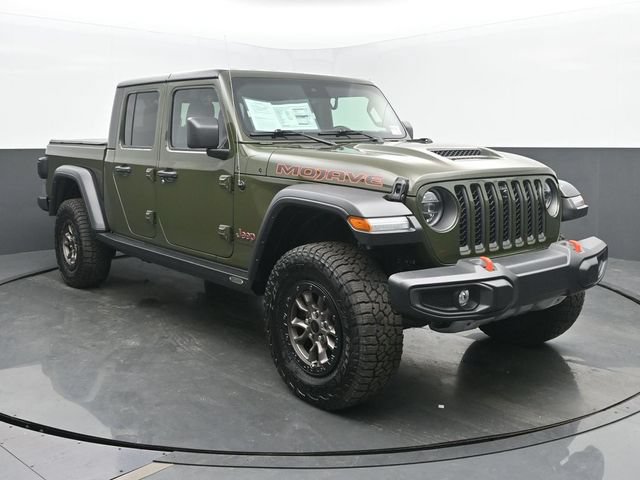 Used 2022 Jeep Gladiator Mojave w/ Dual Top Group AWD/4WD image 7
