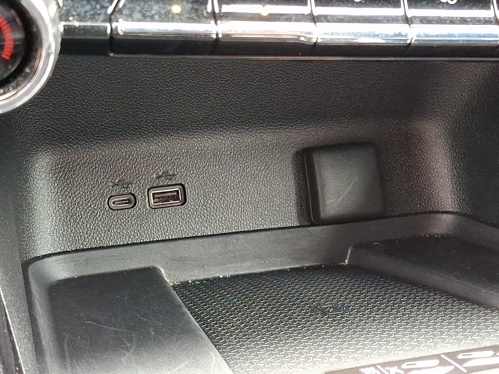 Certified 2026 Chevrolet Traverse LT AWD/4WD image 27