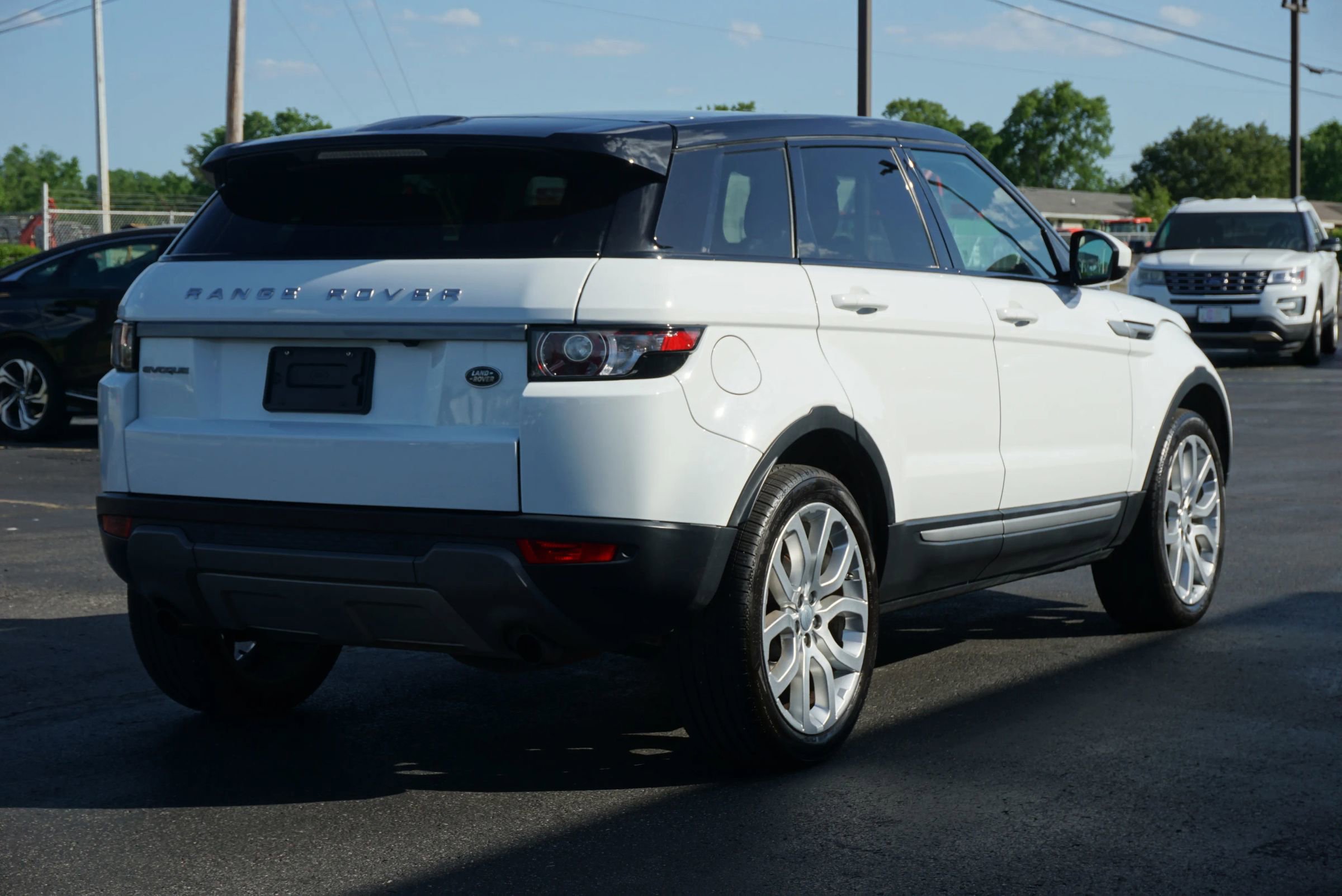 Used 2015 Land Rover Range Rover Evoque Pure Plus AWD/4WD image 5