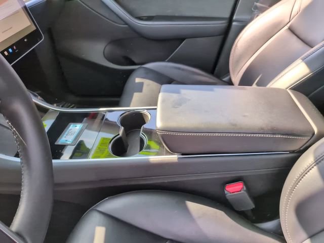 Used 2021 Tesla Model Y Long Range image 28