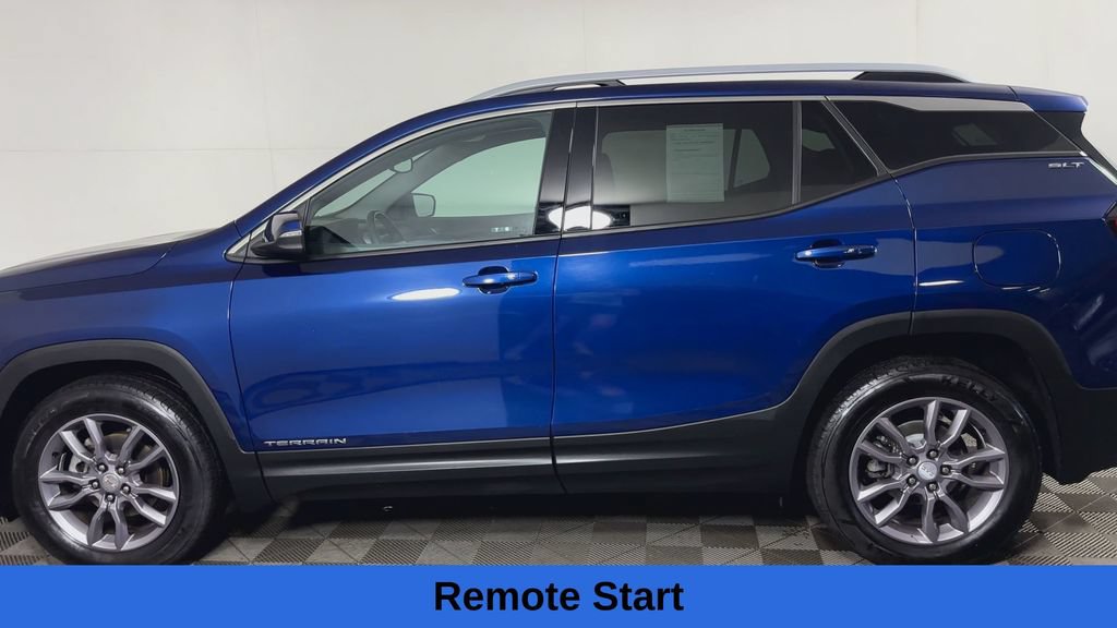 Used 2023 GMC Terrain SLT AWD/4WD image 8