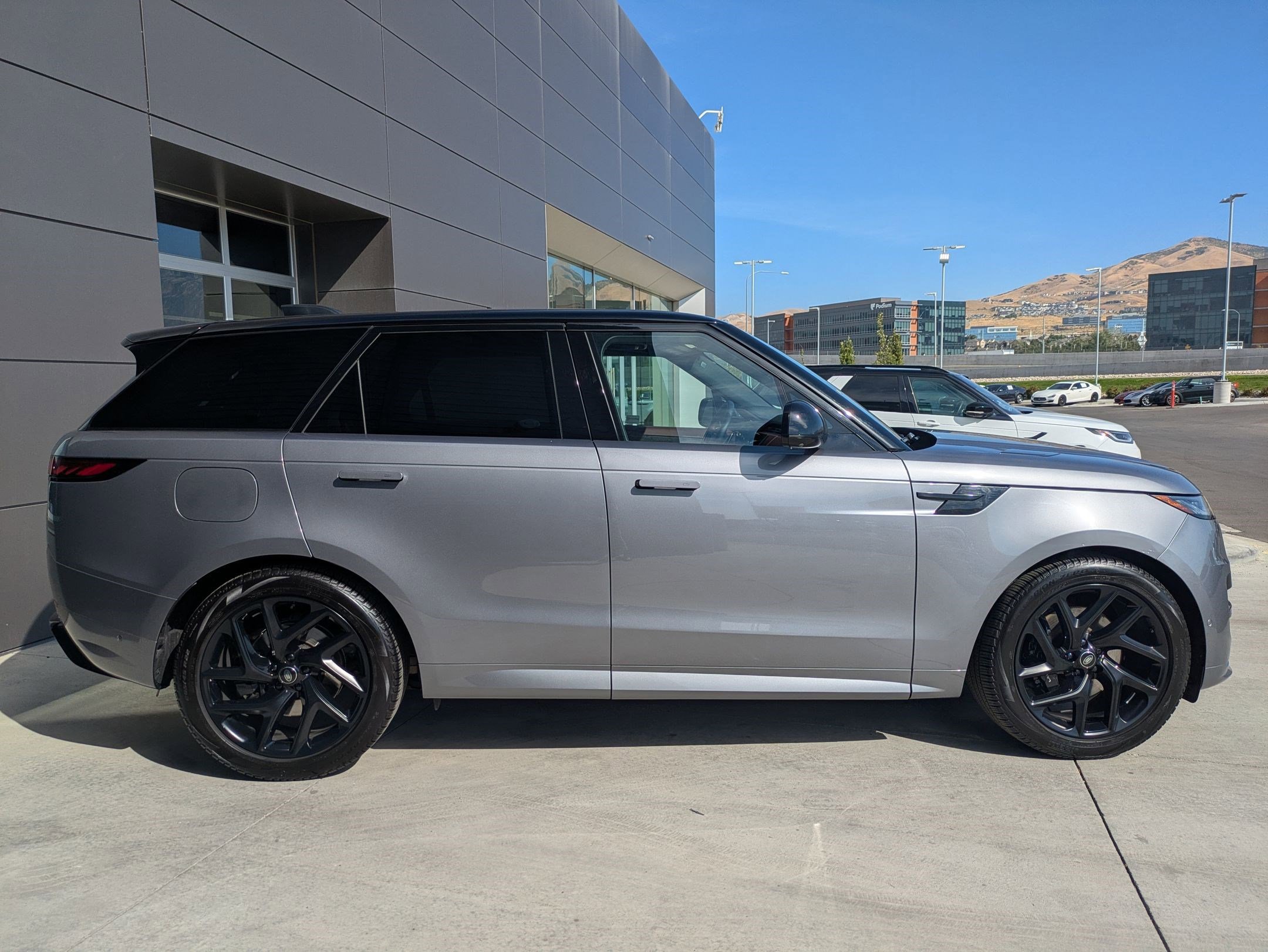 Used 2024 Land Rover Range Rover Sport Dynamic SE image 5