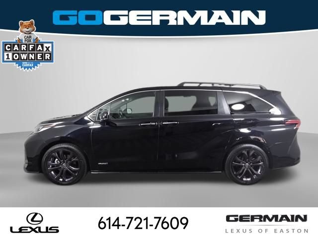 Used 2021 Toyota Sienna XSE FWD image 11