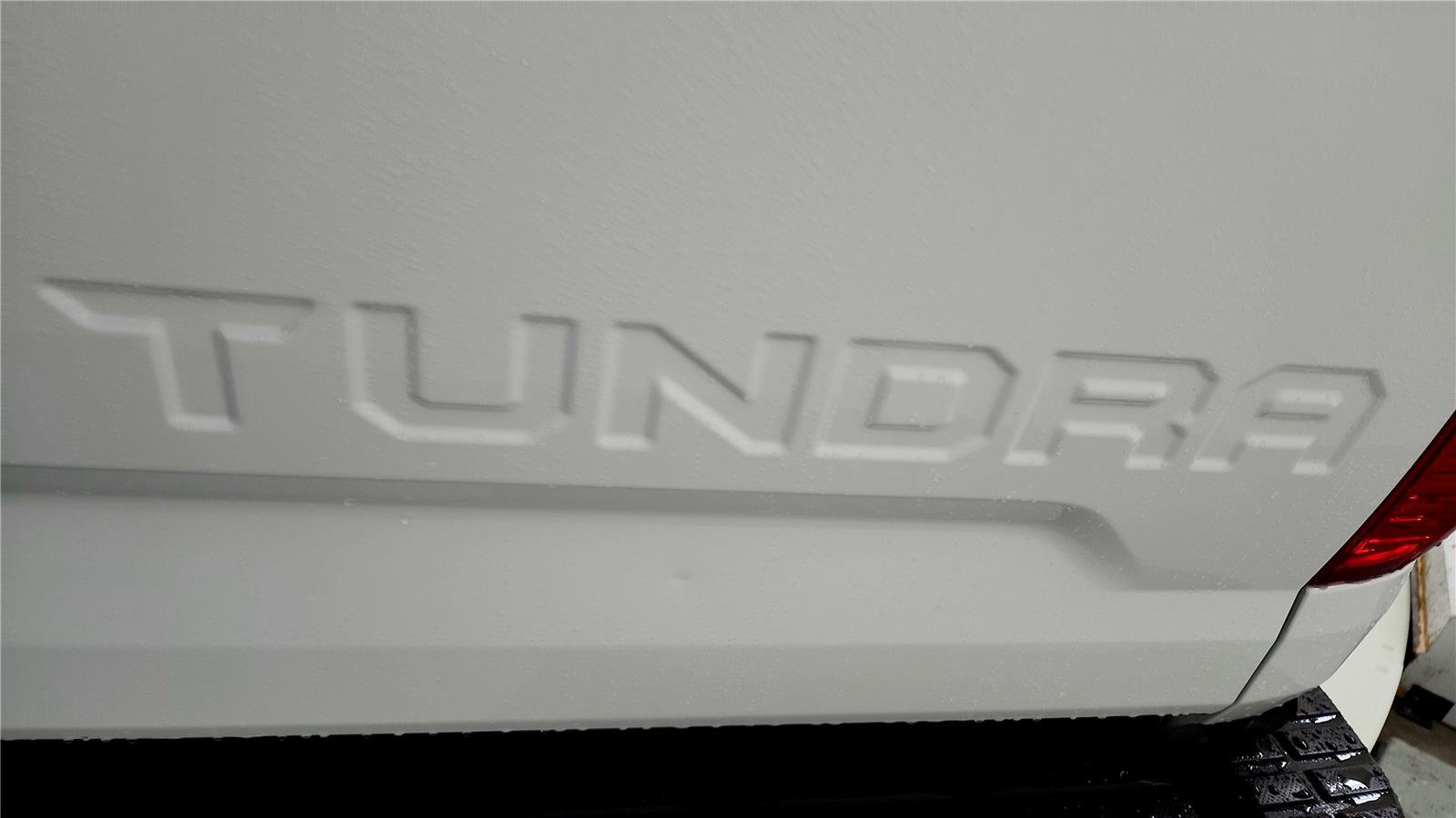 Used 2018 Toyota Tundra SR5 w/ TRD Off Road Package image 13