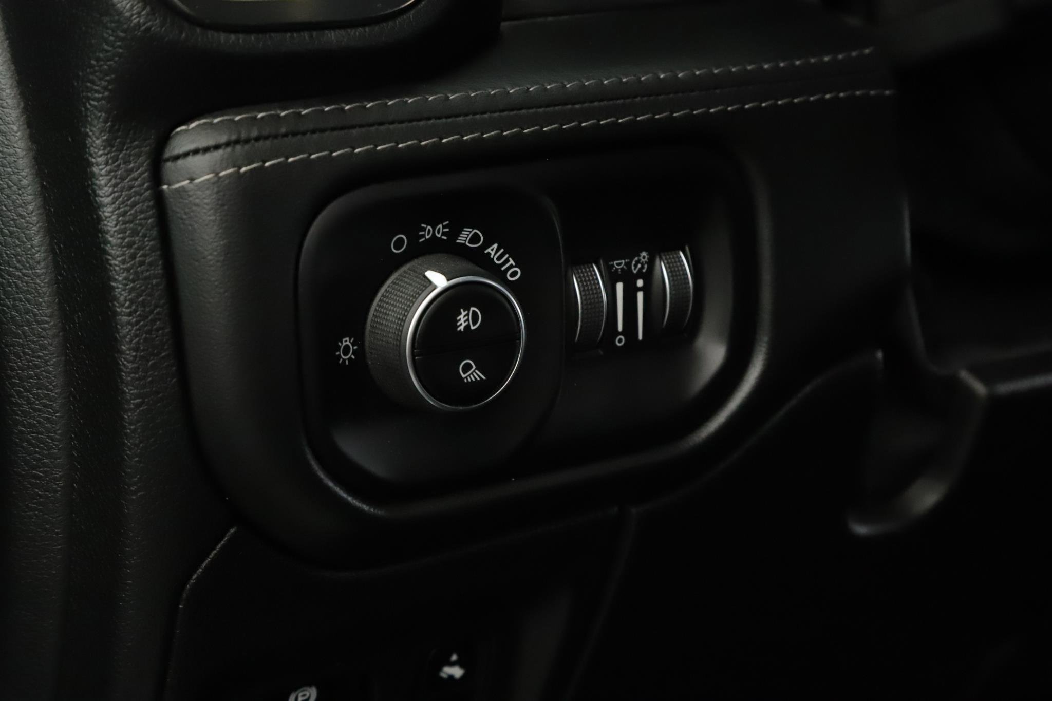 Certified 2020 RAM 1500 Limited image 10