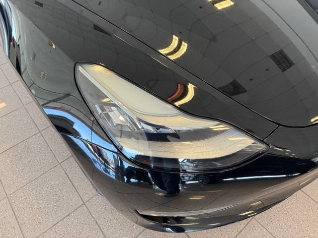 Used 2018 Tesla Model 3 Mid Range RWD image 9
