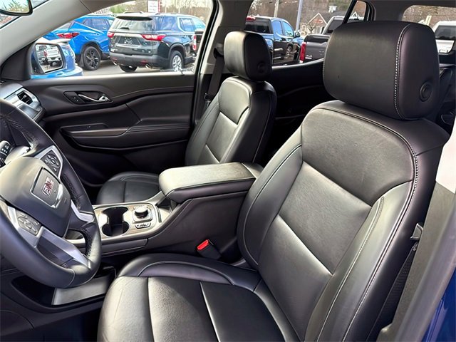 Used 2023 GMC Acadia SLT w/ Preferred Package image 14