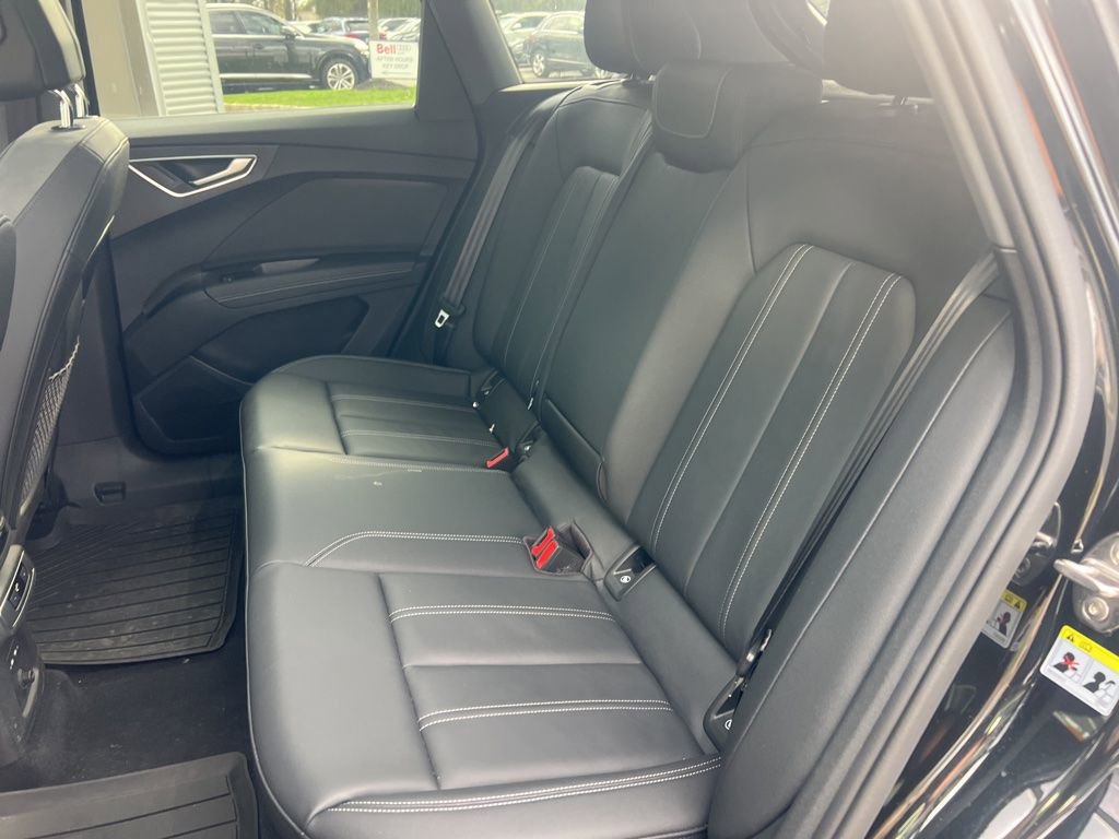 Used 2022 Audi Q4 e-tron Premium image 6
