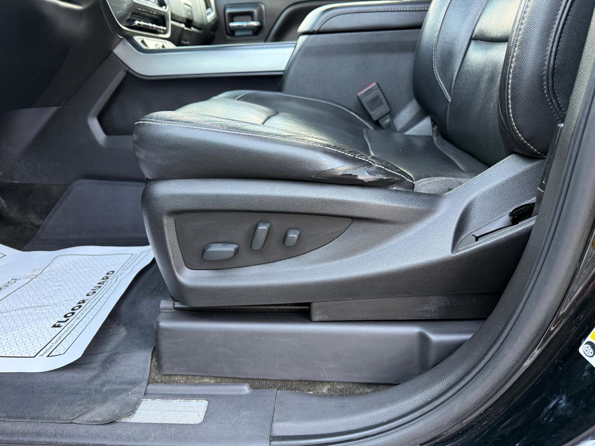 Used 2018 Chevrolet Silverado 1500 LTZ image 18