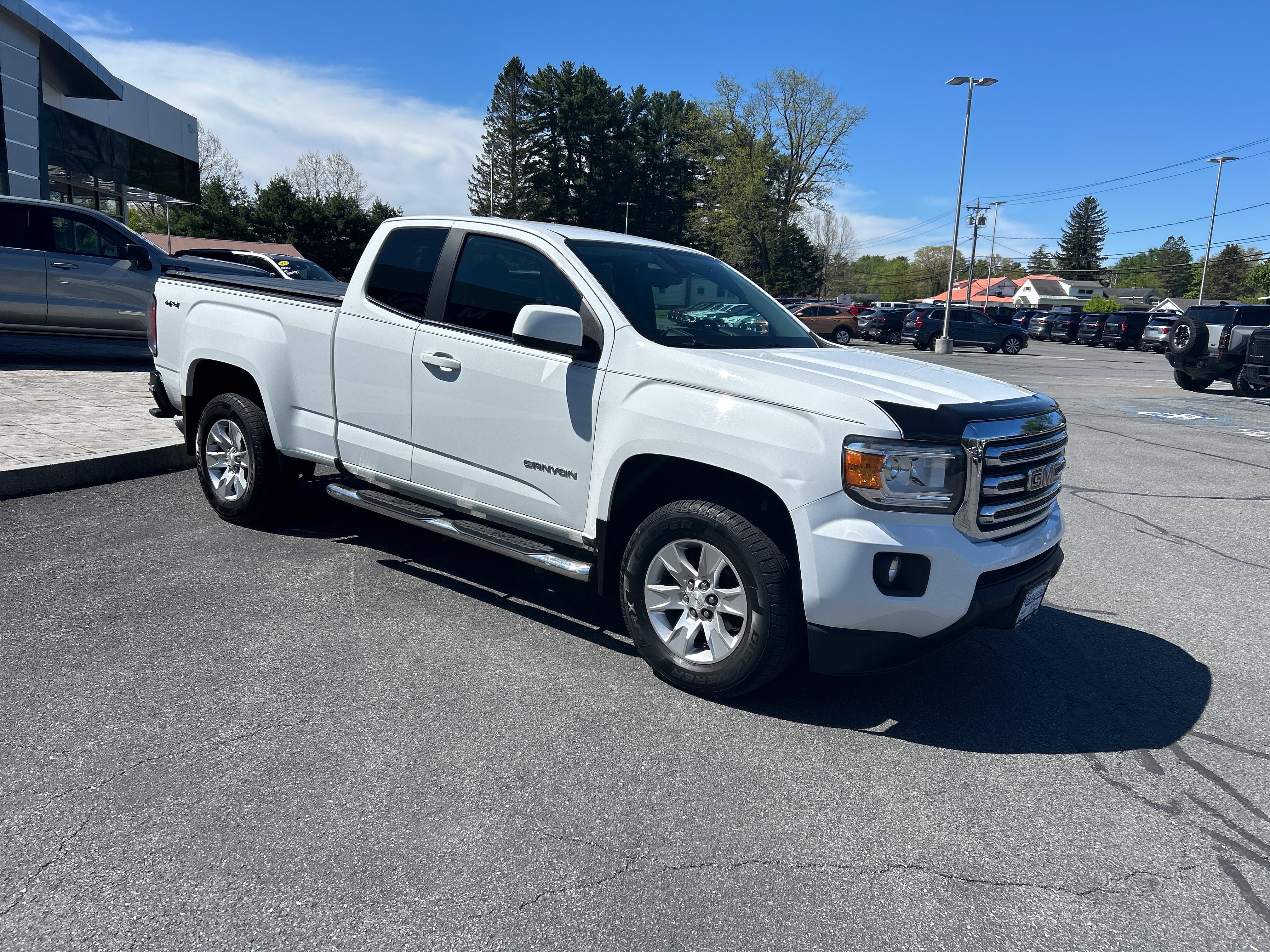 Used 2017 GMC Canyon SLE w/ SLE Convenience Package AWD/4WD image 16