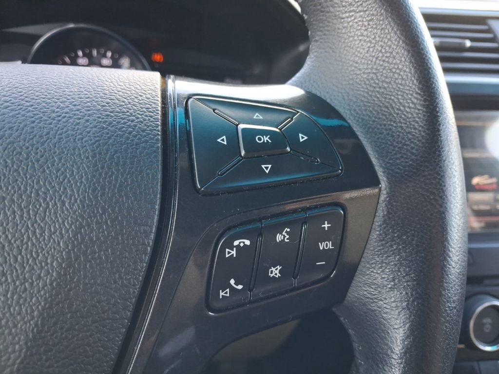 Used 2016 Ford Explorer XLT w/ Equipment Group 202A FWD image 29