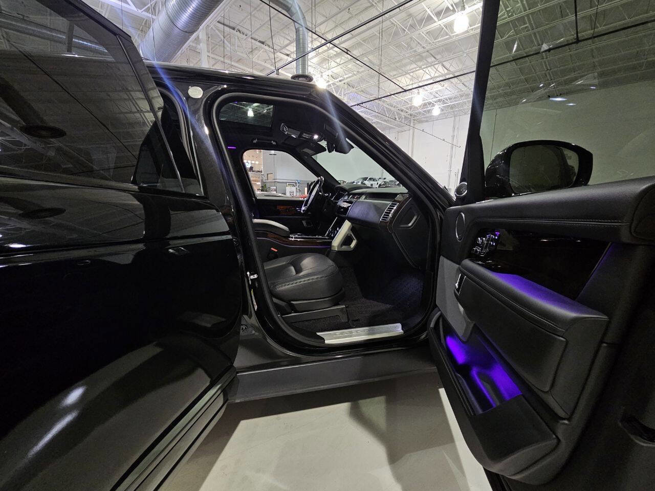 Used 2021 Land Rover Range Rover P525 Westminster Edition image 29