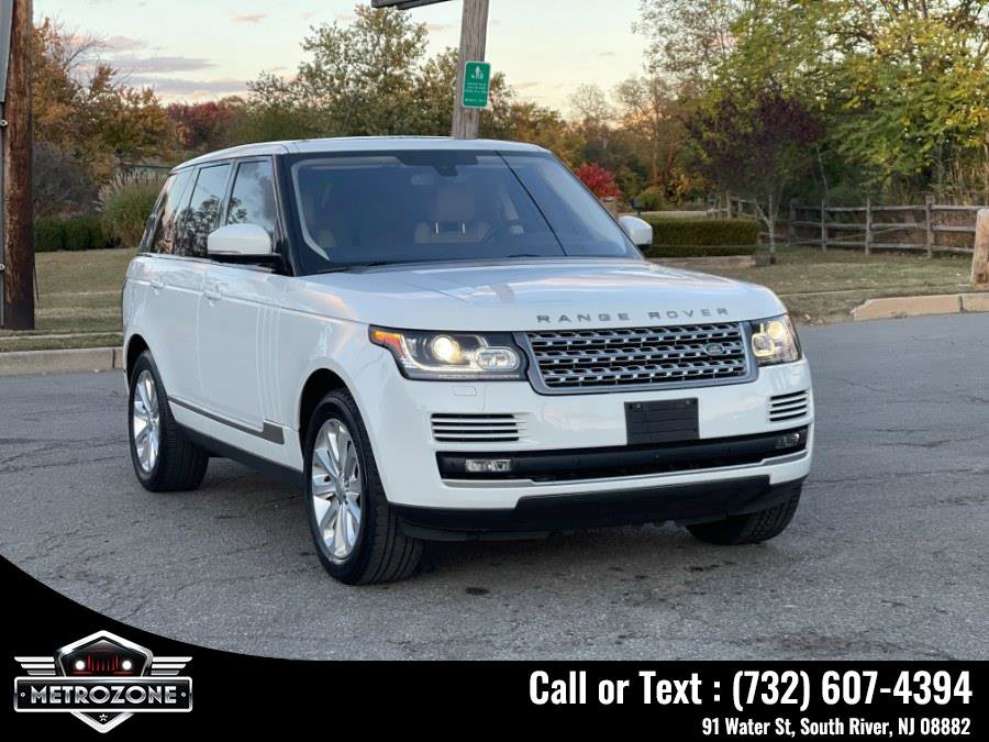 Used 2016 Land Rover Range Rover HSE image 18