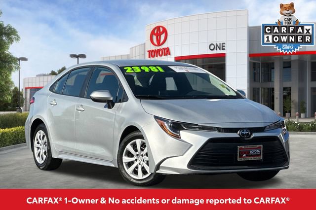 Certified 2025 Toyota Corolla LE image 2