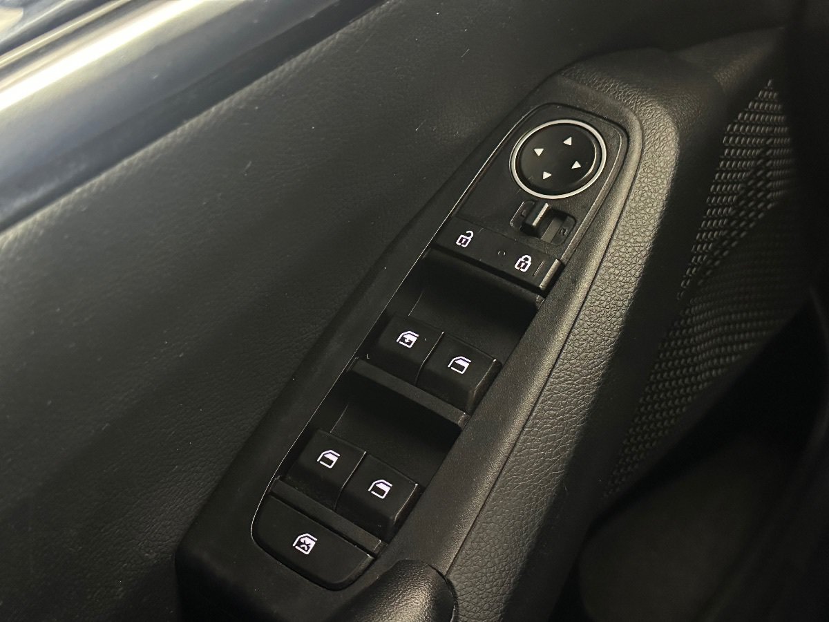 Used 2023 Kia Seltos Nightfall Edition AWD/4WD image 40
