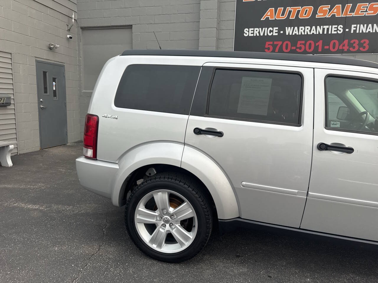Used 2011 Dodge Nitro Heat w/ Popular Equipment Group AWD/4WD image 9