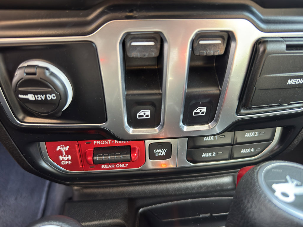 Used 2020 Jeep Wrangler Rubicon w/ Steel Bumper Group image 26