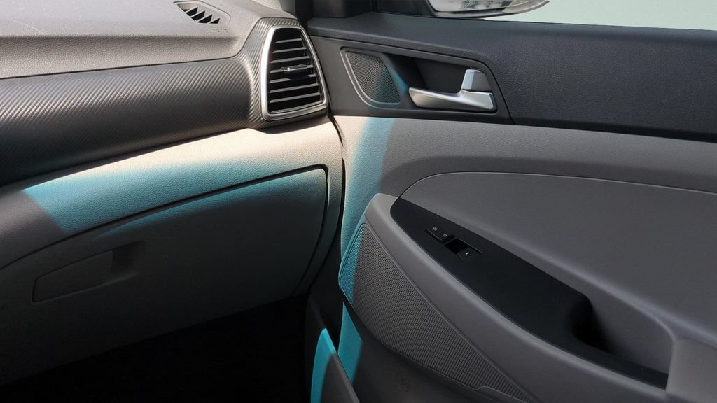 Used 2019 Hyundai Tucson Value FWD image 13