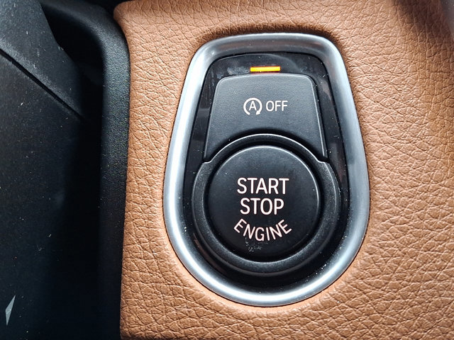 Used 2015 BMW 328i xDrive Sedan AWD/4WD image 23