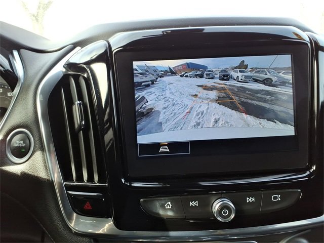 Used 2023 Chevrolet Traverse LT image 17