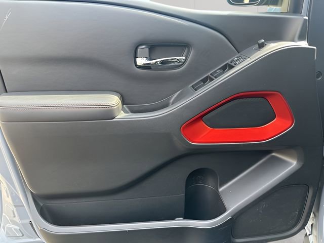 Used 2023 Nissan Frontier PRO-4X w/ Pro Convenience Package image 9