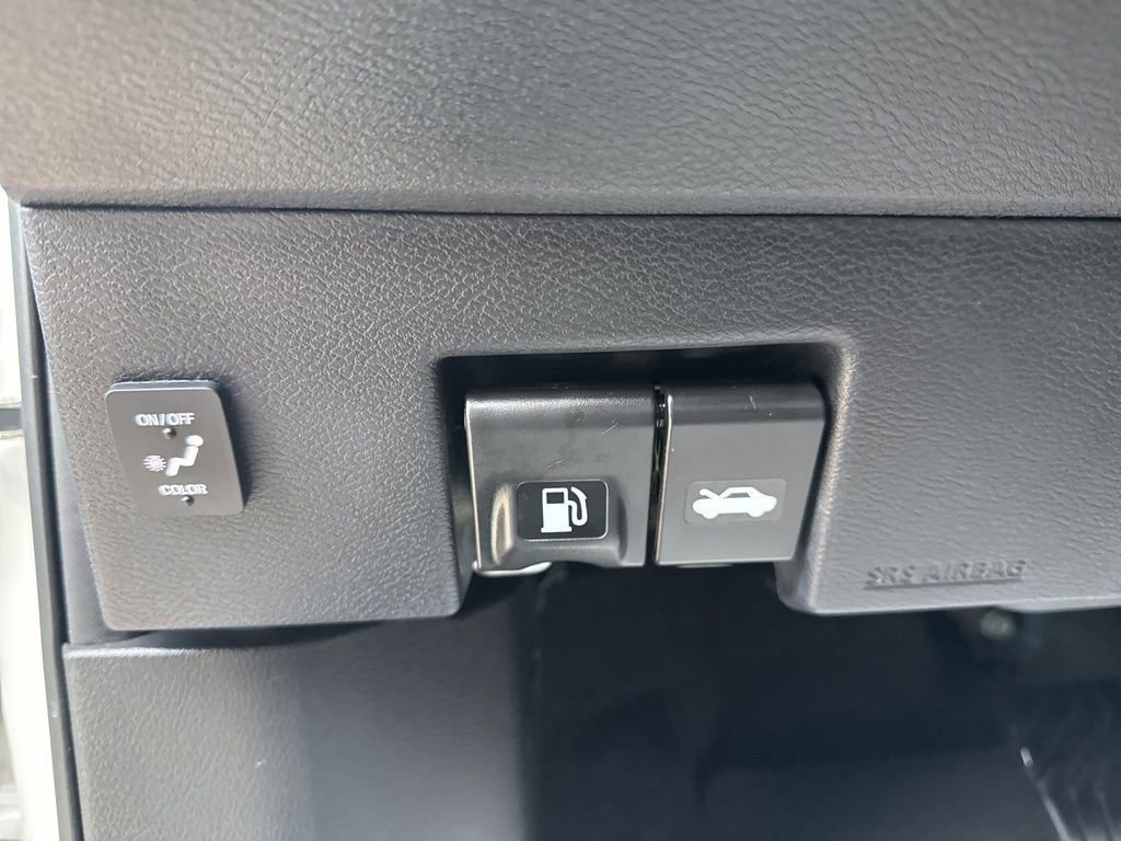 Used 2022 Nissan Kicks SR w/ Premium Package image 23