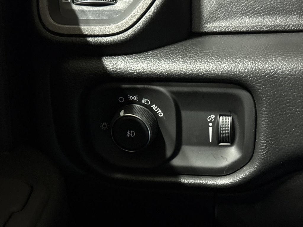 New 2026 RAM 3500 Tradesman w/ Cold Weather Group AWD/4WD image 18