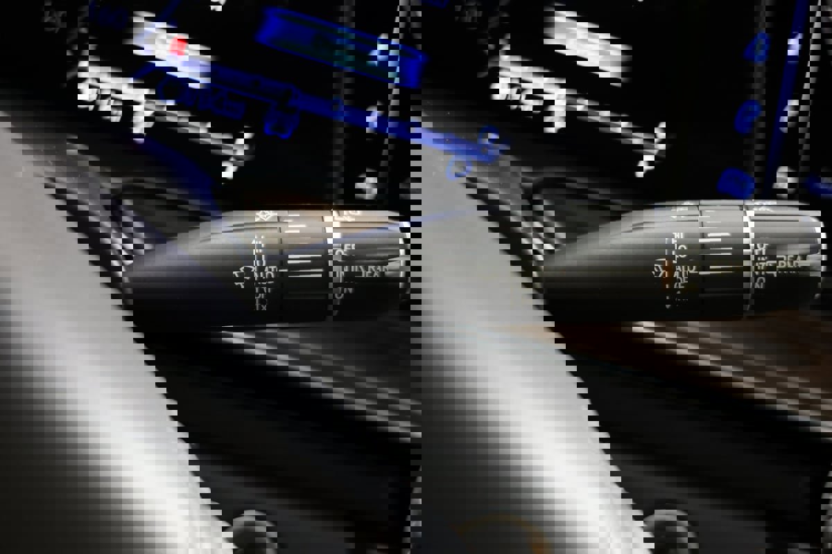 Used 2022 Cadillac Escalade ESV Sport Platinum w/ Heavy-Duty Trailer Package image 31