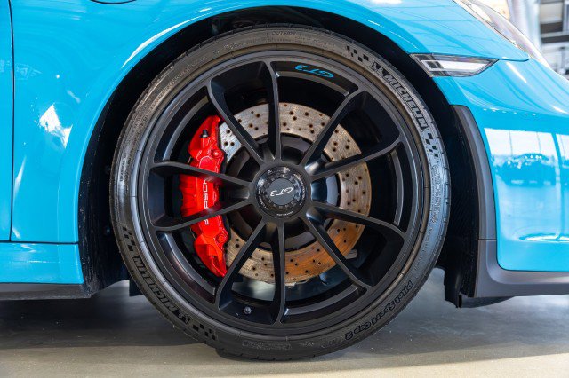 Used 2018 Porsche 911 GT3 RWD image 23