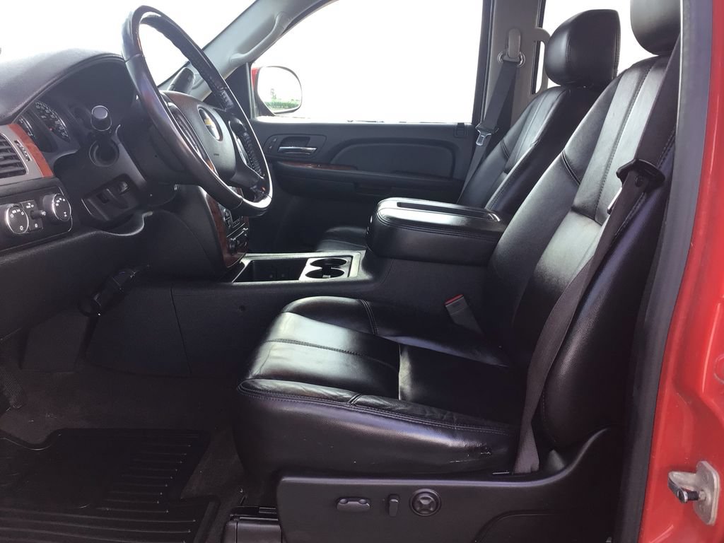 Used 2009 Chevrolet Silverado 1500 LTZ w/ LTZ Plus Package AWD/4WD image 9