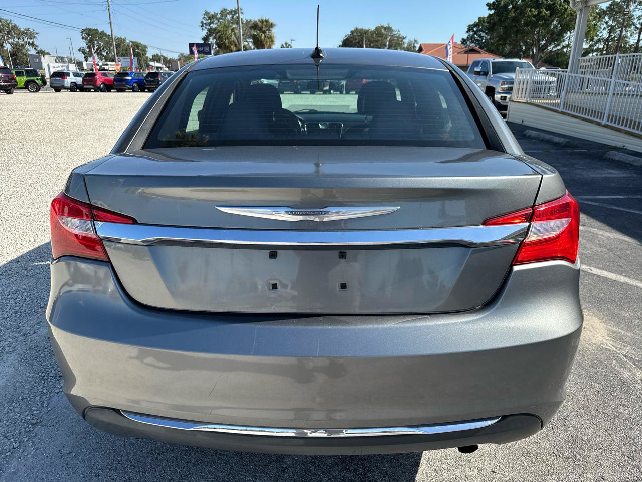 Used 2013 Chrysler 200 Touring FWD image 3