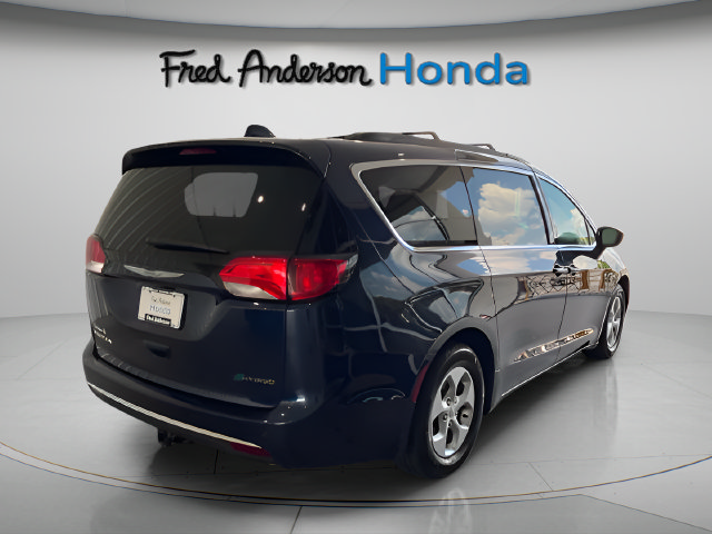Used 2018 Chrysler Pacifica Touring Plus FWD image 5