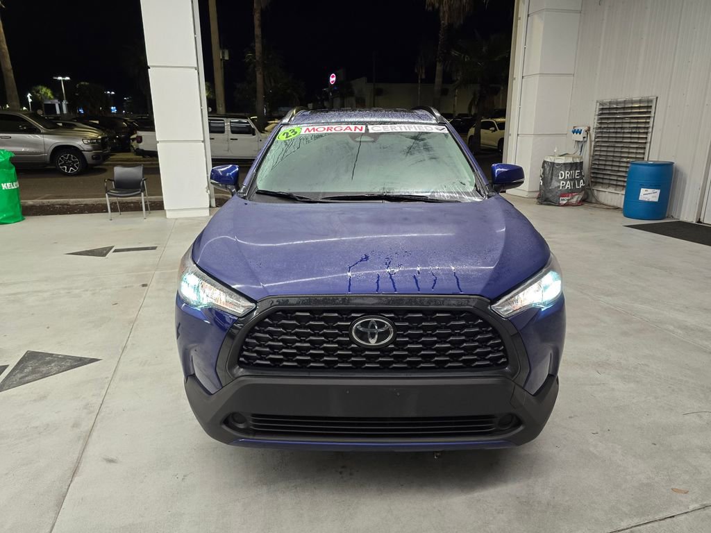 Used 2023 Toyota Corolla Cross LE w/ Moonroof Package image 7