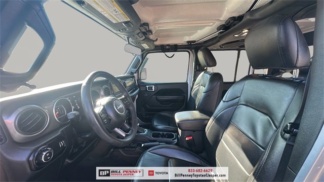 Used 2023 Jeep Gladiator Willys image 11