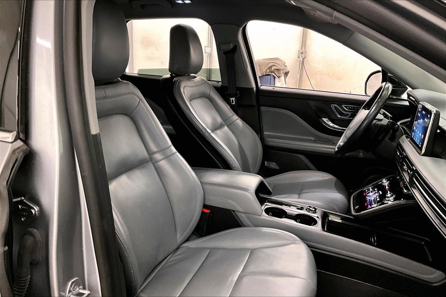 Used 2021 Lincoln Corsair AWD w/ Equipment Group 101A image 7