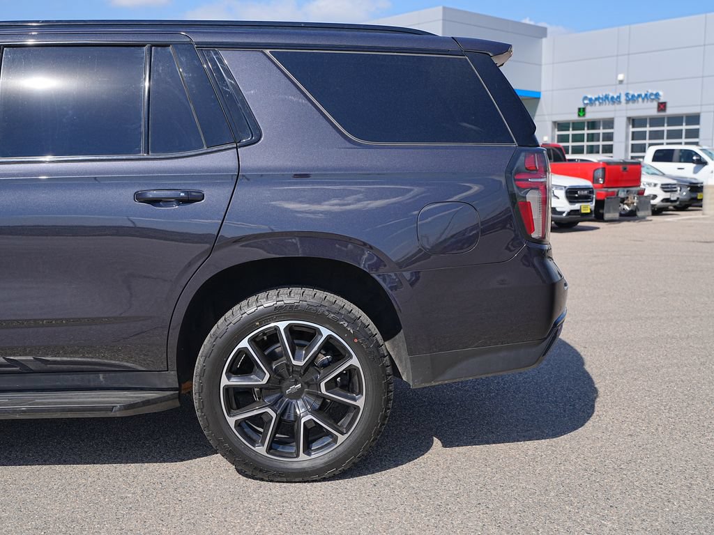 Used 2023 Chevrolet Tahoe RST w/ Luxury Package AWD/4WD image 12