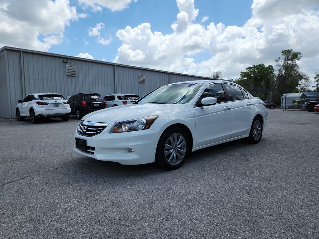 Used 2011 Honda Accord EX-L image 2