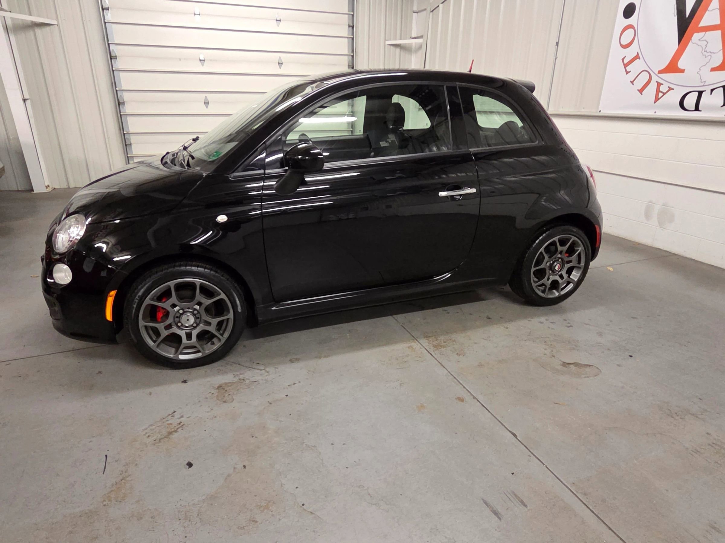 Used 2015 FIAT 500 Sport image 3